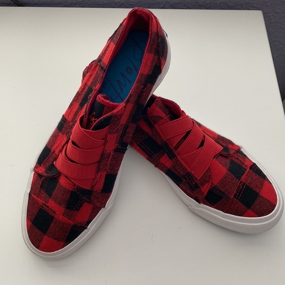 Blowfish Shoes - NWT Blowfish Malibu red plaid sneakers size 8.5